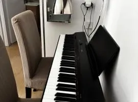 Soboro Piano Studio Kalamaria near airport & metro station