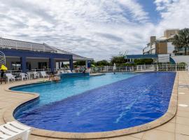 2 QUARTOS a 40 m DO MAR, praia dos INGLESES, ampla PISCINA, QUADRAS DE ESPORTE, Estacionamento, Portaria 24h, PARQUE INFANTIL, Wi-Fi 360mbps e Cozinha Completa, kh&aacute;ch sạn ở Florian&oacute;polis