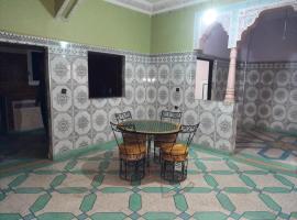 guests of alwaha, хотел в Tatta