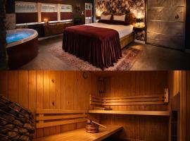 Wellness Tuin - Boudoir Suite - Ultieme Partner Beleving - Indoor Jacuzzi en Openhaard en privé Sauna - in Romantische stijl - Gratis Fles Prosecco & Leuke Partner connect box !, hotel a Horst