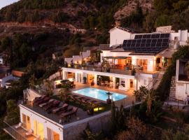 Villa Maya Bali Inspired Villa: Mijas'ta bir otel