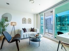 Bright & Cosy CBD Retreat Near Britomart, hotel i Auckland