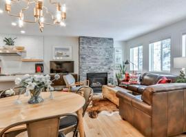 Viesnīca A Rustic Modern Mountain Condo - 2 bed, 2-Level pilsētā Kenmora
