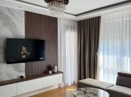 Moderan 80m2 apartman - 2 kupatila - terasa - blizu centra i plaze โรงแรมในบาร์