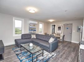 Clifton Hill Hideaway 3B - Two Bedroom Condo, hotel di Niagara Falls