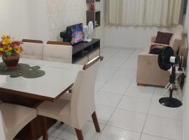Apartamento aconchegante no Jardim Paulistano I - Garagem APENAS para carro pequeno na lateral do prédio!, hotel em Campina Grande