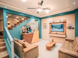 Hotel Urban Biz โรงแรมในPilar