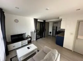 the base central 2卧公寓