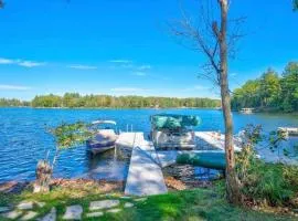 Remodeled 4BR 2 5BA Peninsula Lakehouse at 5RK Ranch Lakeside Private Sandy Shoreline Fireplace & Decks Hayward WI