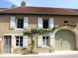 Gîte de groupe convivial à Bucey-lès-Gy, idéal randonneurs - FR-1-583-400