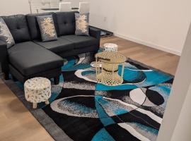 2 Bedroom Bassement Suite, khách sạn ở Saskatoon