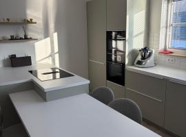 Spacious duplex apartment in Overijse, hotel i Overijse