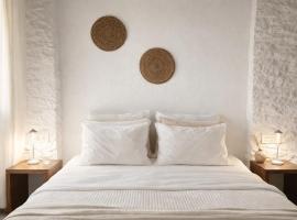 JoCo Mykonos Nature Suites N2, hotel v destinácii Plintri