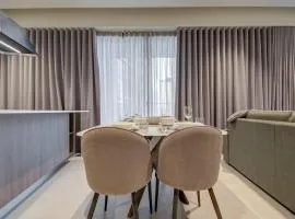 Mercury Tower Luxury Apt- Pools, Gym & Spa