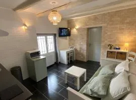 Studio cosy au cœur du village de Lambesc