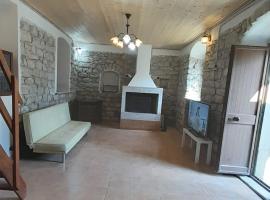 Country-style home, hotel i Gesualdo