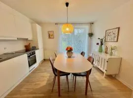 5 min walk to LEGO house-2 bedrooms cozy apartment with garden