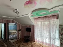 Затишні Апартаменти біля Софіївки, Hotel in Uman