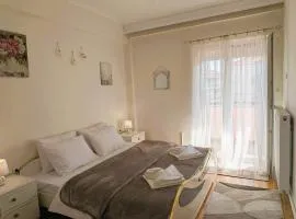 The Sunny Side Apartment