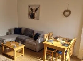 Penrith Centre Luxury 2 Bedroom Apartment with Parking