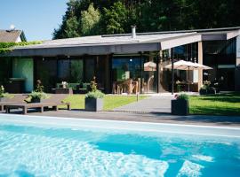 Villa Quiet Luxury Faak, מלון בפינקלשטיין