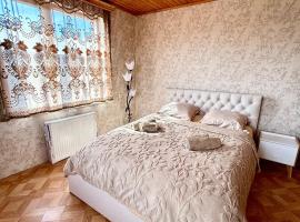 Guesthouse IMEDI, hotel v destinaci Velistsʼikhe