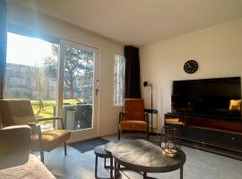 Prins Heerlijk Amelander Kaap 81, viešbutis mieste Holiumas