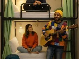 Konnect Inn POD Hotel-Near IGI Airport & Opposite NDLS