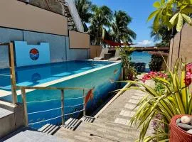 Beachfront house with private pool, Lobo Batangas