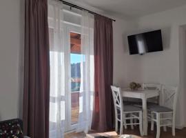 Agroturizam Na Malenom brijegu LJUBIČICA, hotel en Veliki Grđevac