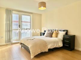 Modern 4-Bedroom House, Families and Contractors, hotel i West Thurrock