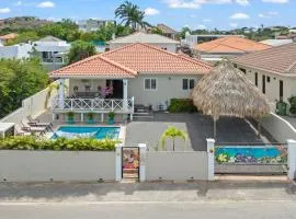 Villa with Pool, Gym & Jacuzzi - Jan Thiel Curaçao