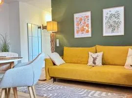 Heaven Homes Studios für 4 Modern Zentral Kaffeeautomat Küche