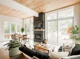 Valhalla Tremblant Cabin Retreat-Your Haven Awaits!