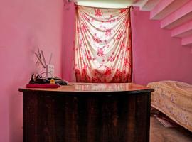 Hotel O New Marriage Hall, hotel di Morādābād