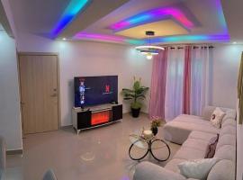 Bienvenido a tu hogar a 15 minutos del aeropuerto、Juan Lópezのホテル