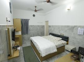 Sri Kalki Jamjam Resort, отель в городе Ироду
