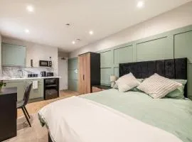 Gillingham Luxury, LNG GRAIN, Workers, Parking, Flexible Weekly Deals