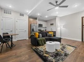 Modern Nashville 1BR Walk to Gulch and Broadway