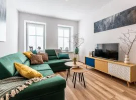 Kłodzki Apartament z Parkingiem - Blisko Centrum