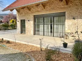 La Villa de Paul - Maison d'hôtes, hotell i Yenne