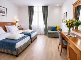 Hotel Diplomatic