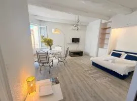 Appartements de Charme climatisés à Bormes les Mimosas Village médiéval !