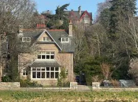 St Giles Lodge