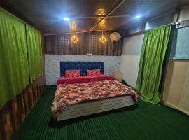Shamus Javed Homestay, hotel Szrínagarban