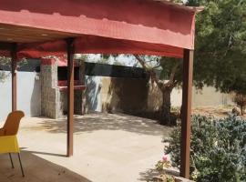 H H Shoubak – hotel w mieście Nijil