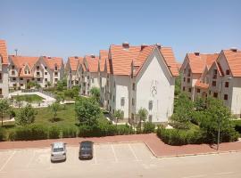Appartement rez de chaussée 2 โรงแรมในอิเฟรน