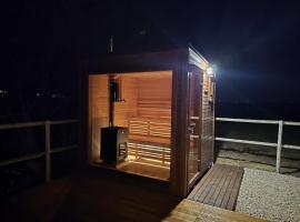 Stajnia Kończynka, hotel 