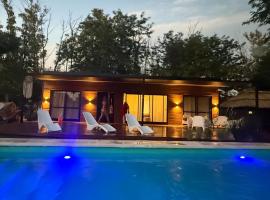 Brisas del Bosque, Hotel in Villa La Rivera