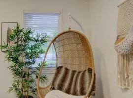 Gated Cottage Community! Ideal Midtown Spot